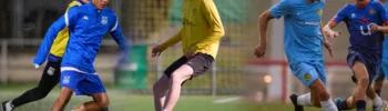 Jóvenes futbolistas entrenando técnica y compitiendo durante distintas etapas de su desarrollo